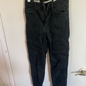 Levi black skinny jeans